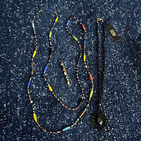 NWOT beaded necklace, bobby pin & blk necklace - Picture 1 of 2